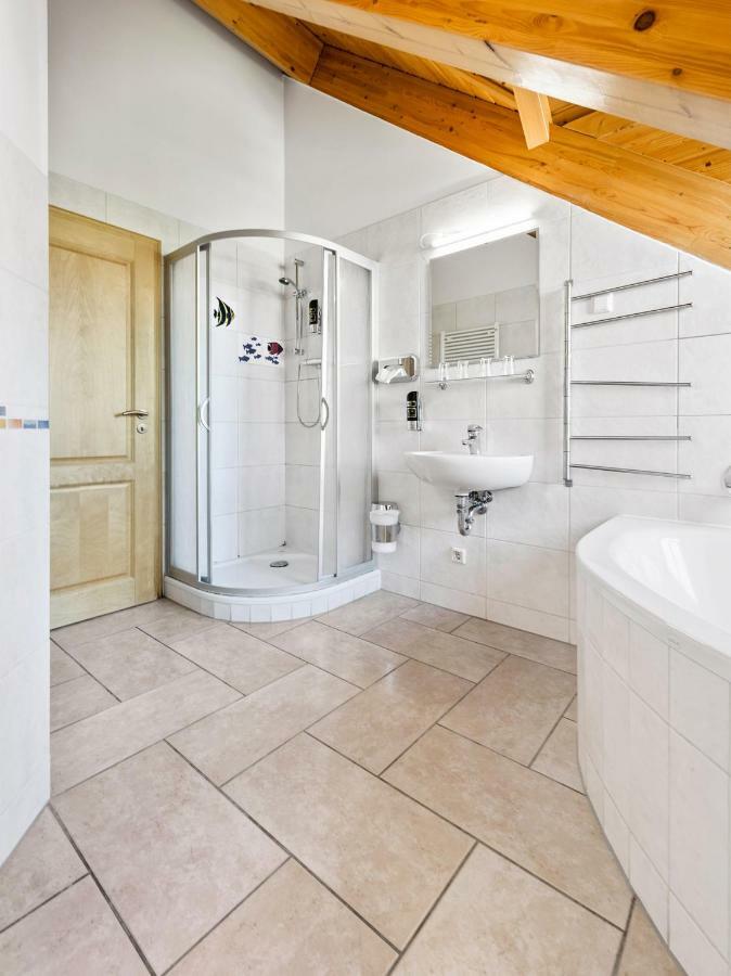 Appartamento con 2 Camere da Letto e Balcone
